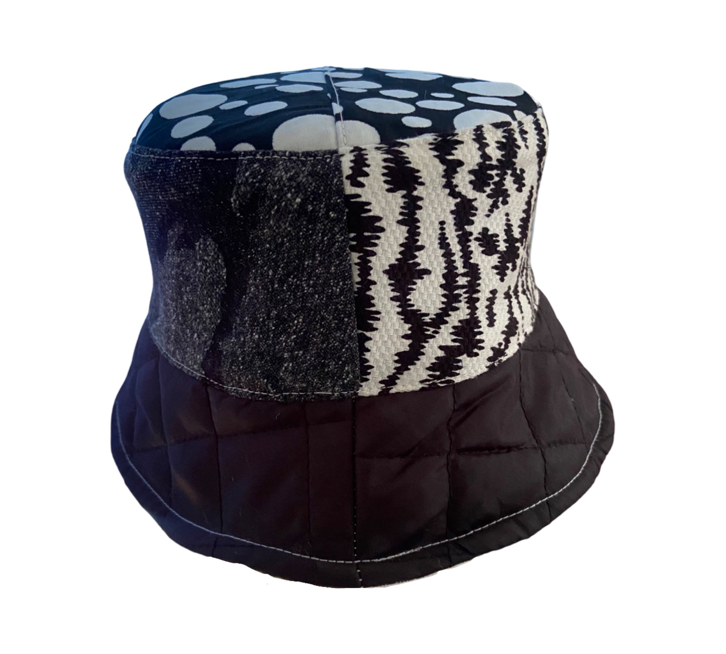 QUILTED MIX PRINT REVERSIBLE BUCKET HAT