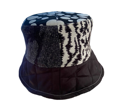 QUILTED MIX PRINT REVERSIBLE BUCKET HAT